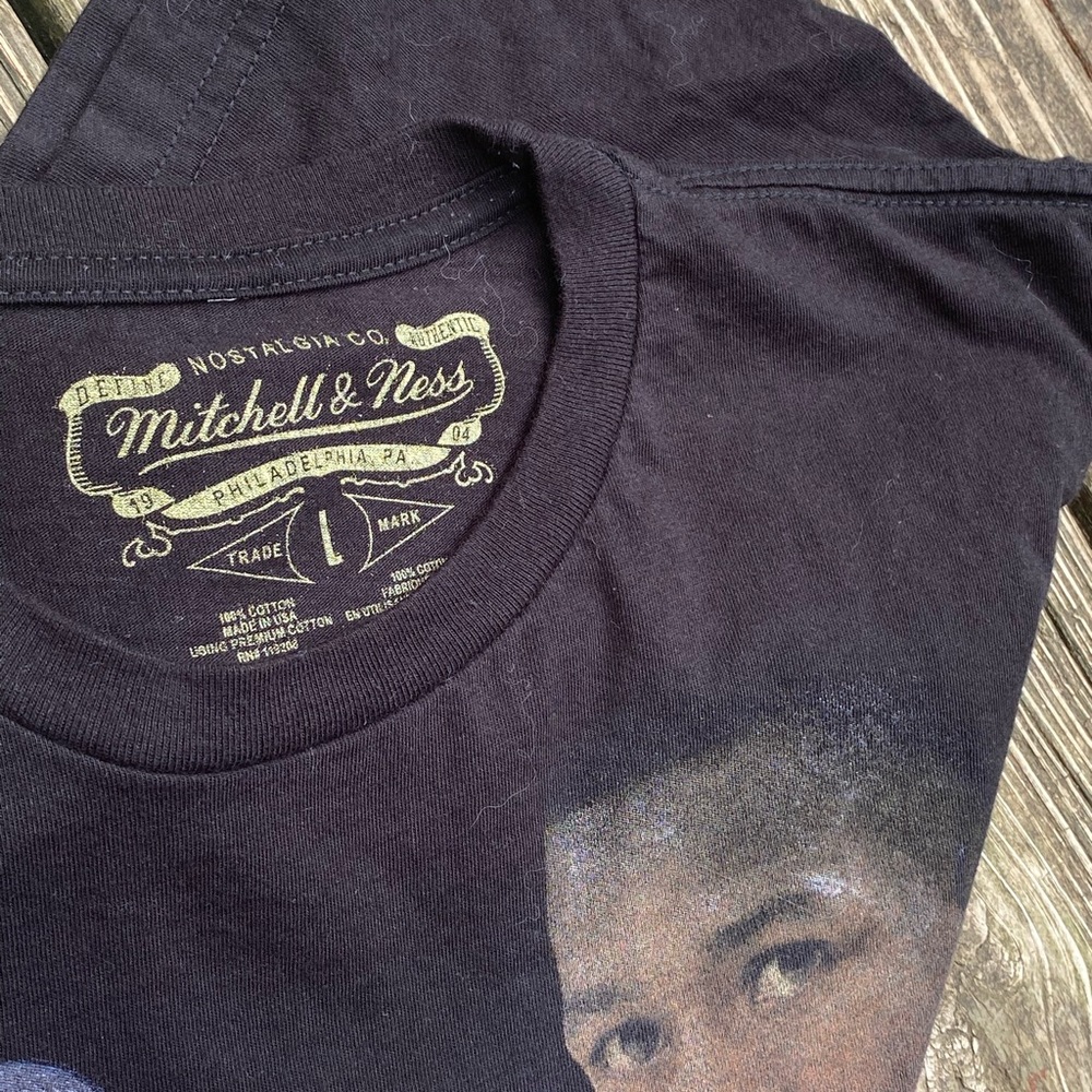Mitchell & ness AI Sixers tee 🏀🔥 - Picture 5 of 5